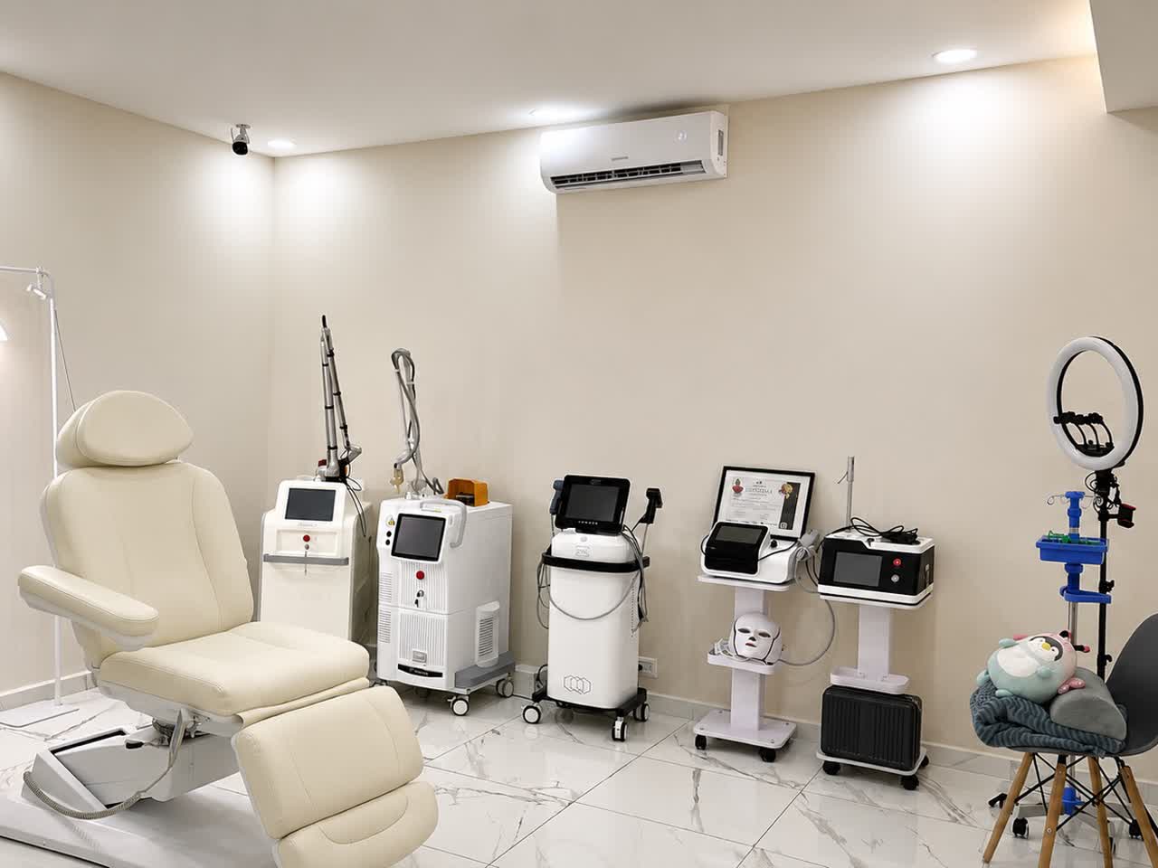Treatment room at Coconut Botox Tulum